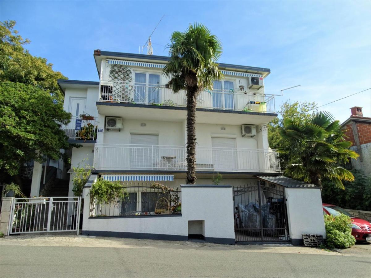 Apartmani Crikvenica 30098 - Dijana Buitenkant foto